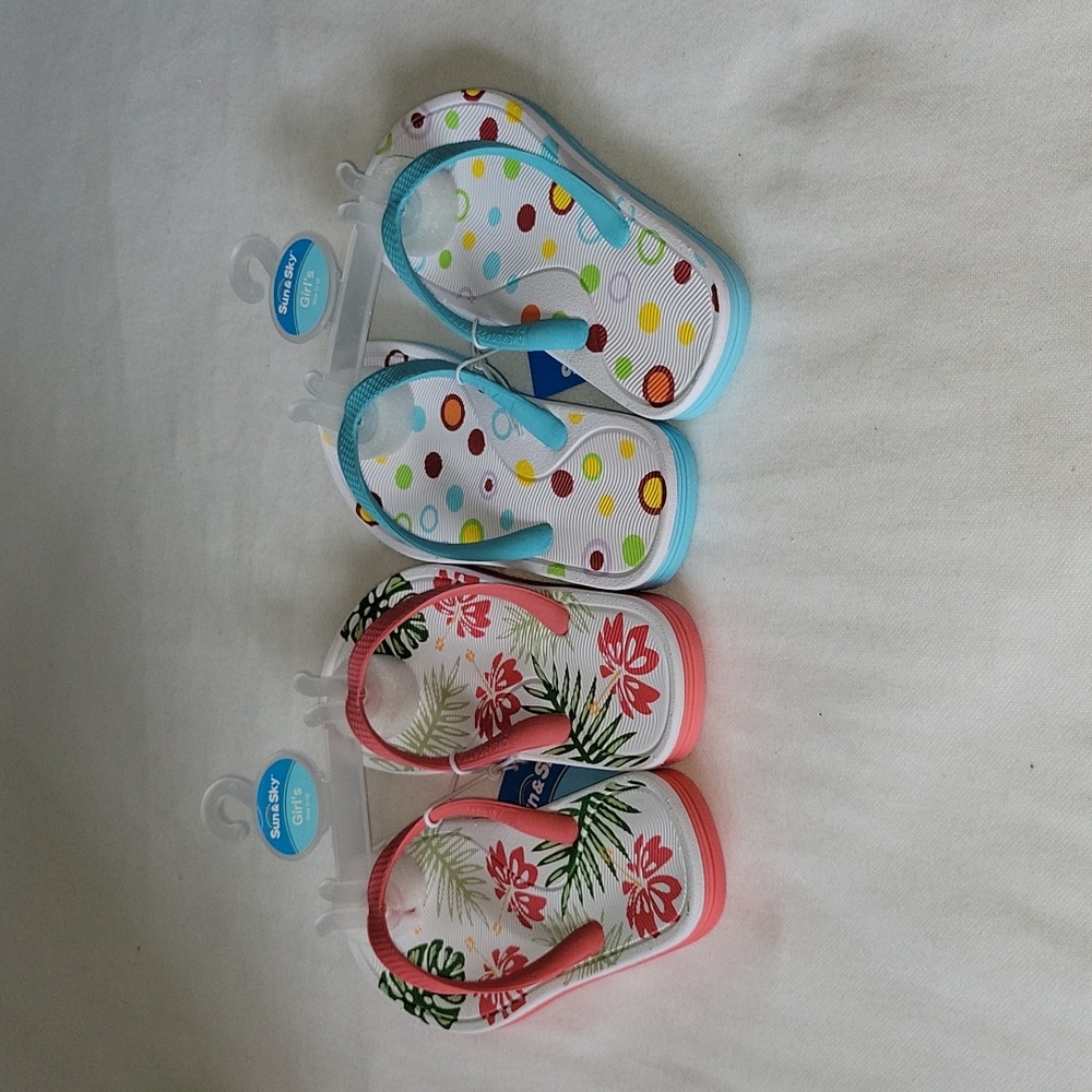2 Girl's Flip Flops|Size 11-12